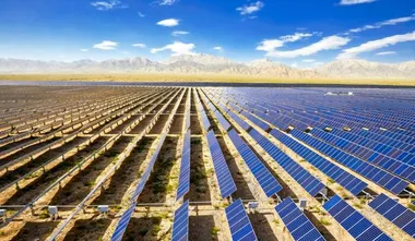 The world's largest clean energy plant is now under construction in the Indian state of Gujarat