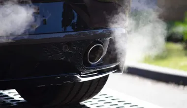 Canada to end sales of gas-powered cars by 2035