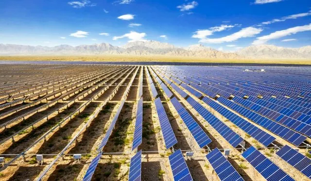 The world's largest clean energy plant is now under construction in the Indian state of Gujarat