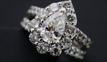 A photo of diamond ring