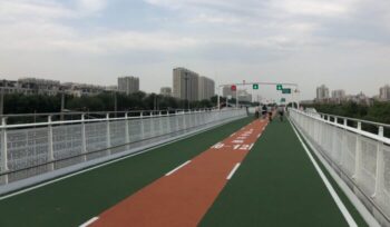 Beijing bicycle lane|yuanbin du unsplash